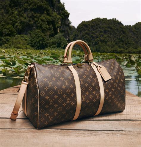 maleta louis vuitton hombre|louis vuitton football player.